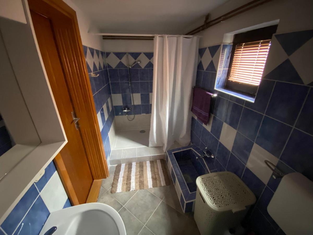 Villa Kuca Za Odmor Tarik Cazin Exterior foto